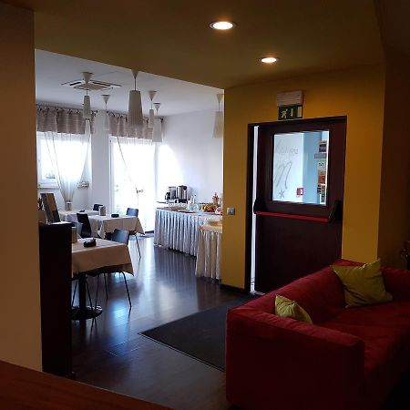 Hotel Milano Ancona Esterno foto