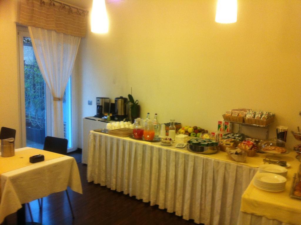 Hotel Milano Ancona Esterno foto