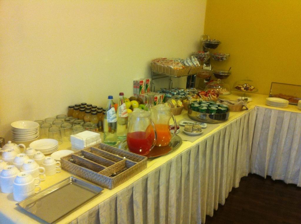 Hotel Milano Ancona Esterno foto