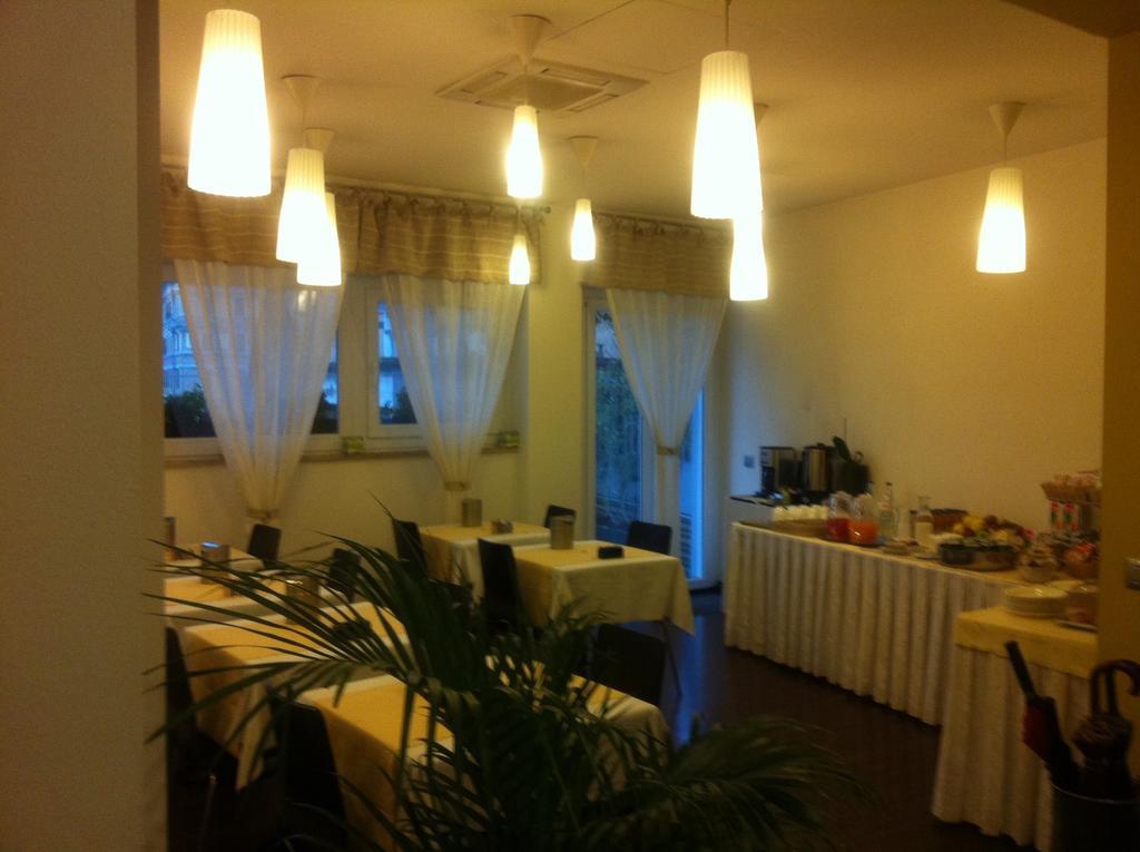 Hotel Milano Ancona Esterno foto