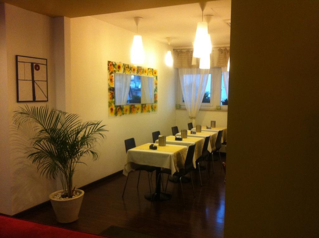 Hotel Milano Ancona Esterno foto