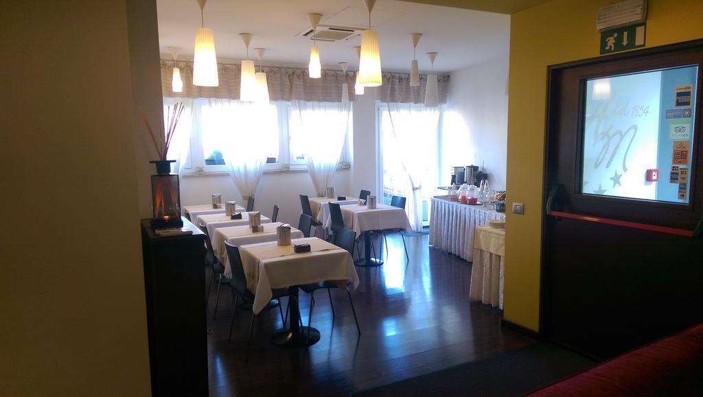 Hotel Milano Ancona Esterno foto
