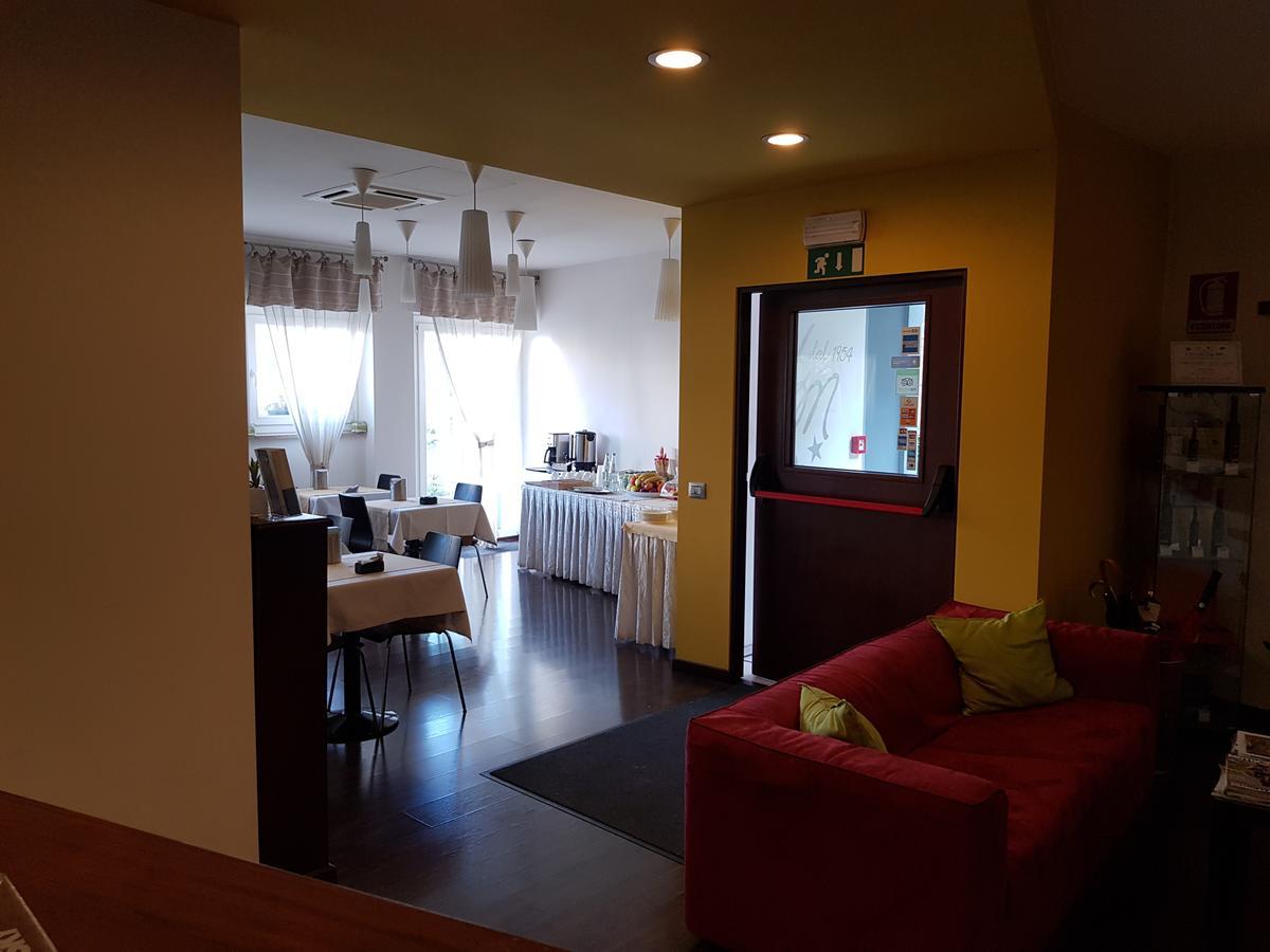 Hotel Milano Ancona Esterno foto